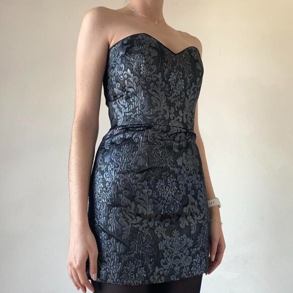 French Connection Little Shilling Silver Jacquard Strapless Mini Dress Size 2 - Picture 3 of 4